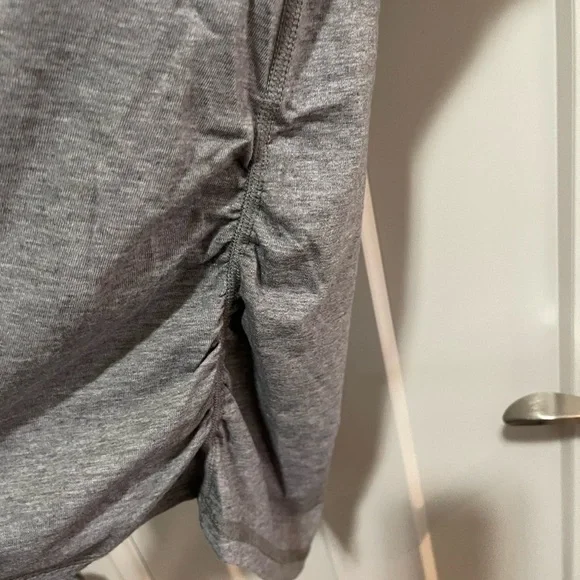 Athletic Works T-shirt- size L - Picture 3 of 4